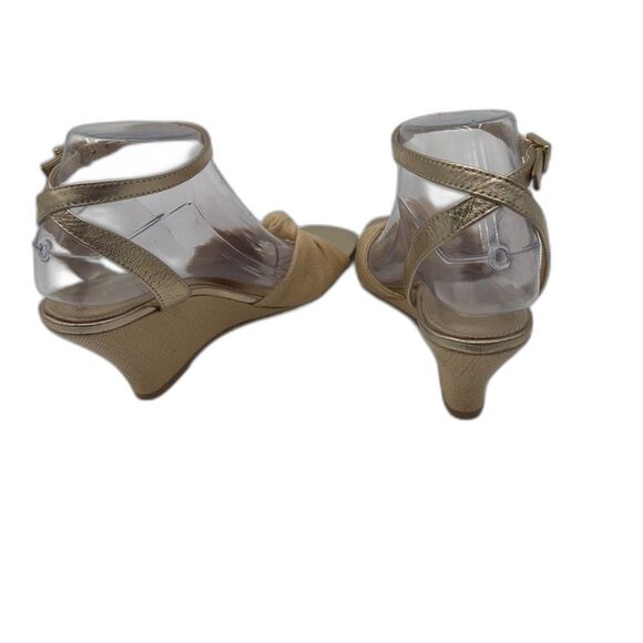 Lilly Pultzer Emmie Wedge Sandals, Natural/Gold, open-toe ankle strap Size 8.5. - Picture 5 of 8